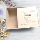 Erinnerungsbox quadratisch mit Schiebedeckel lasergraviert, Holzbox, Schatzkiste für Kinder, Taufgeschenk