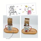 Bunte Tasse mit Pinselstift Motiven mit Minitablett